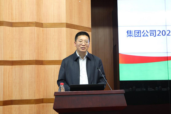 607d44a23fcec.png 胡程诚.png