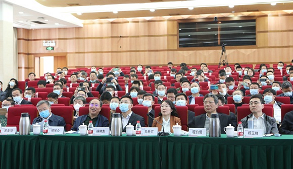 607d44b97f470.png 胡程诚3.png