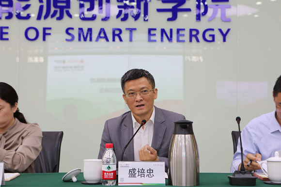 60b4579380e6f.png 刘雷1.png